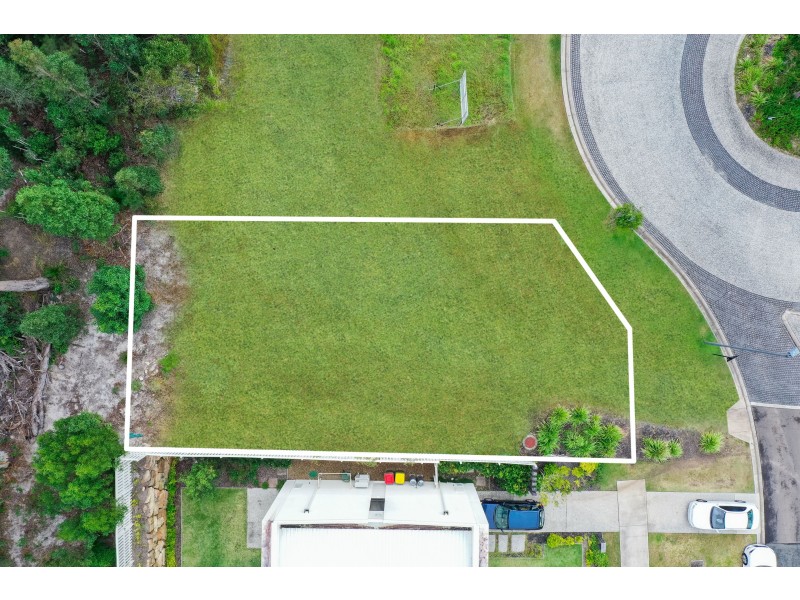 2 Curlew Way, Peregian Springs QLD 4573