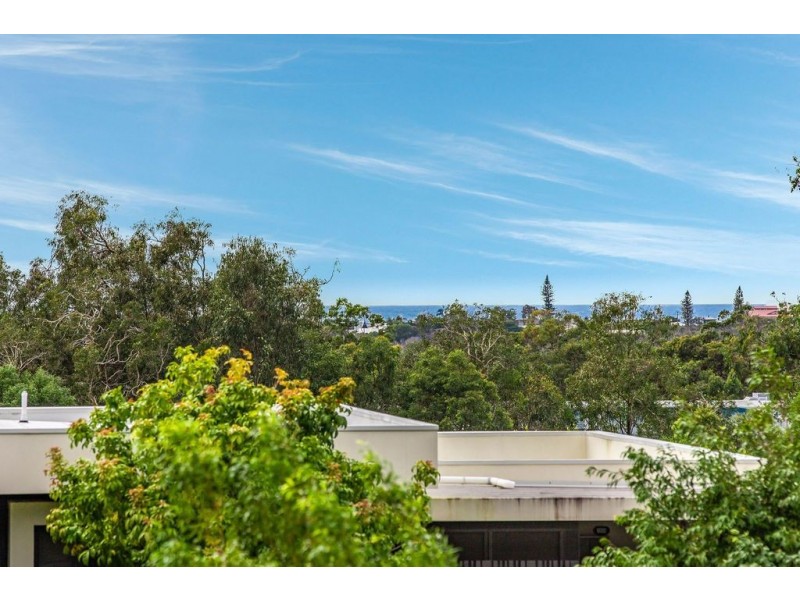 2 Curlew Way, Peregian Springs QLD 4573