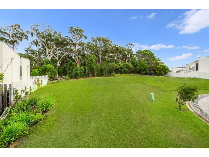 2 Curlew Way, Peregian Springs QLD 4573