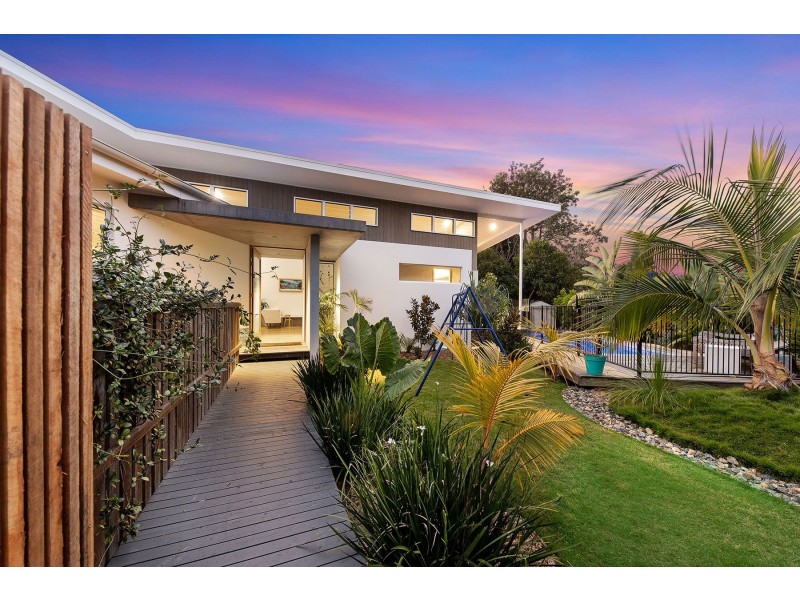 5 Mahogany Drive, Marcus Beach QLD 4573