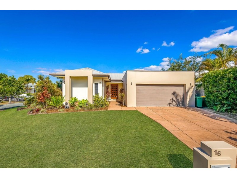 16 Selkirk Way, Peregian Springs QLD 4573