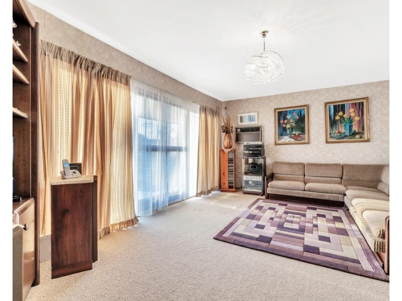 1 Gardiner Crescent, Fairfield West NSW 2165