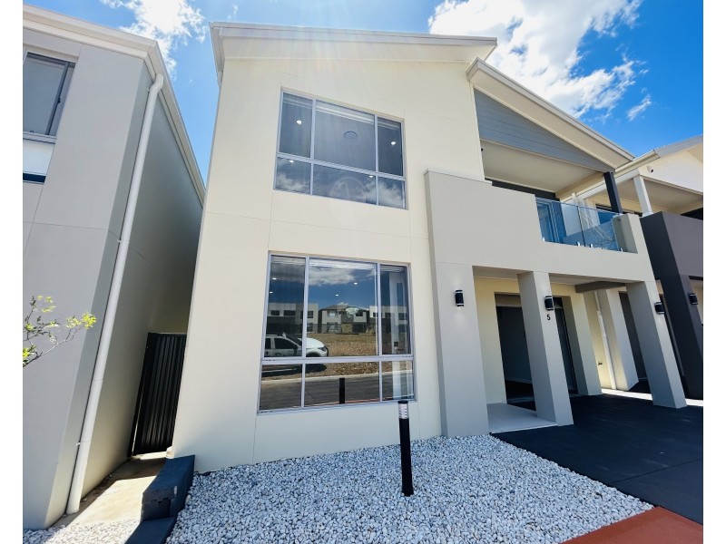 5 Daines Glade, Riverstone NSW 2765