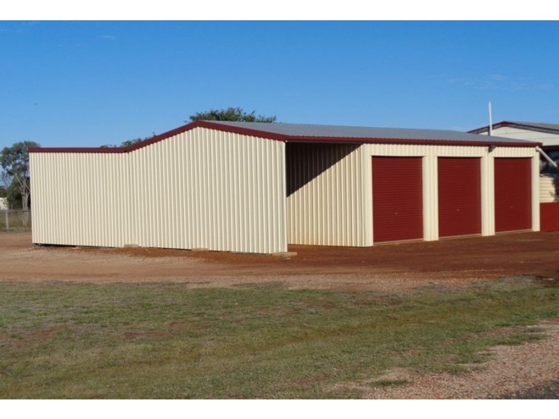 32 North Street, Dulacca QLD 4425