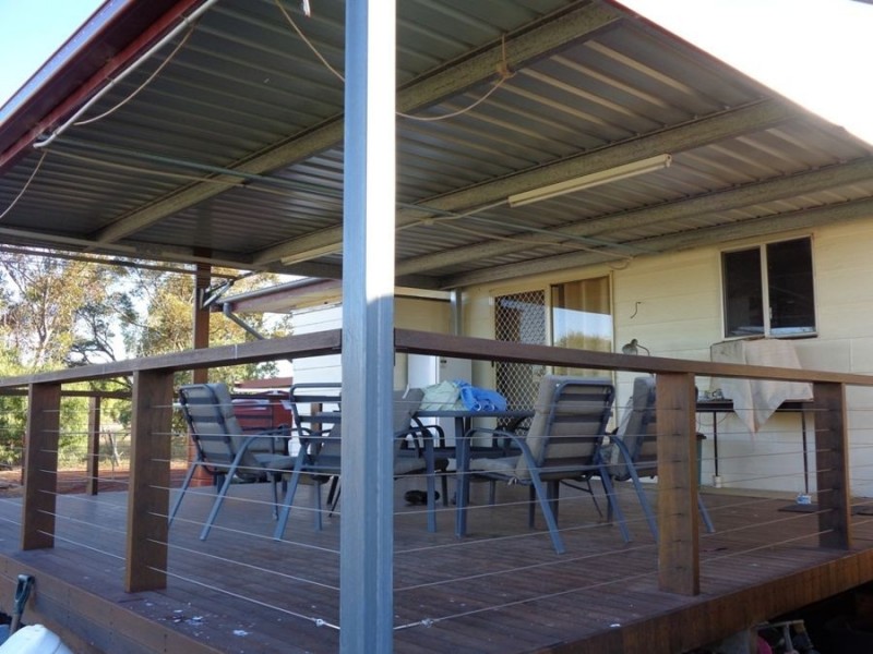 32 North Street, Dulacca QLD 4425