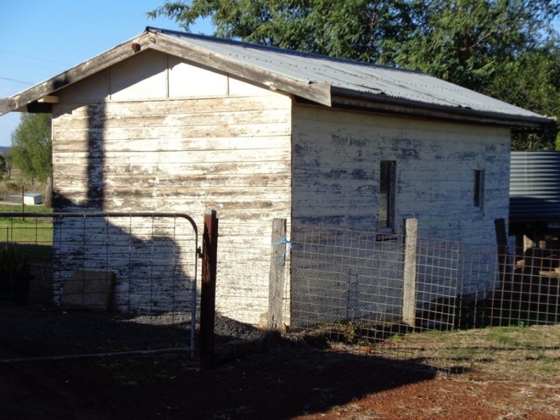 32 North Street, Dulacca QLD 4425