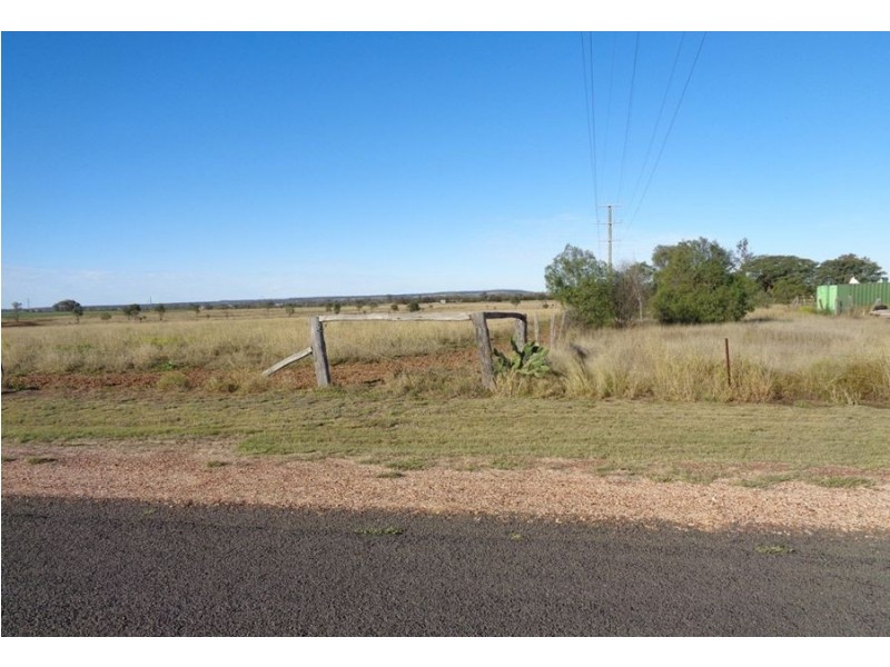 32 North Street, Dulacca QLD 4425