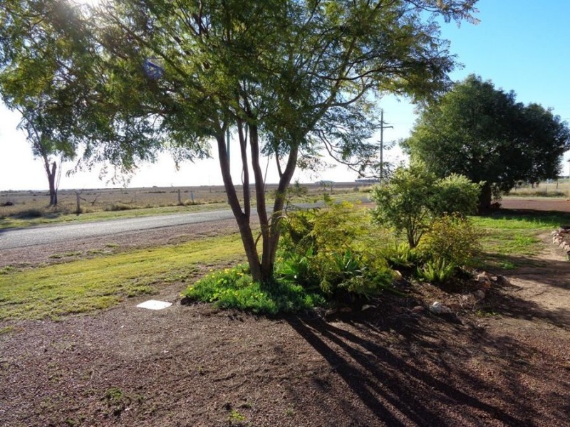 32 North Street, Dulacca QLD 4425