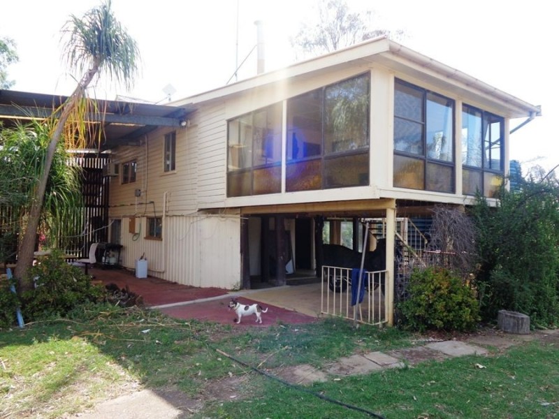 10 Forrest Street, Drillham QLD 4424
