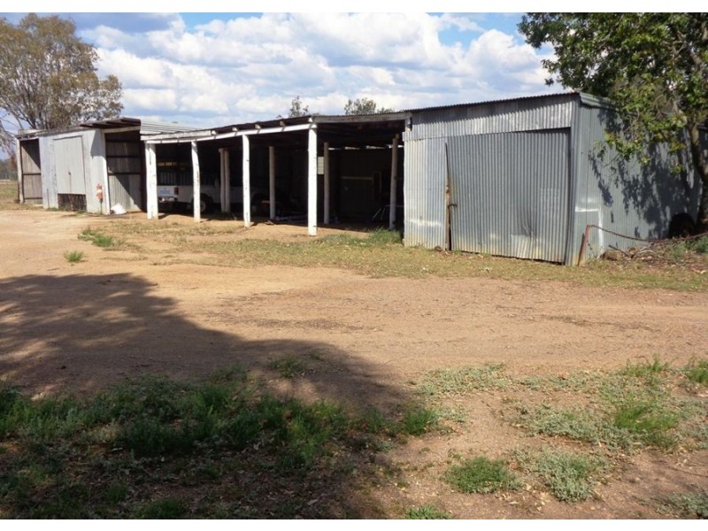 10 Forrest Street, Drillham QLD 4424