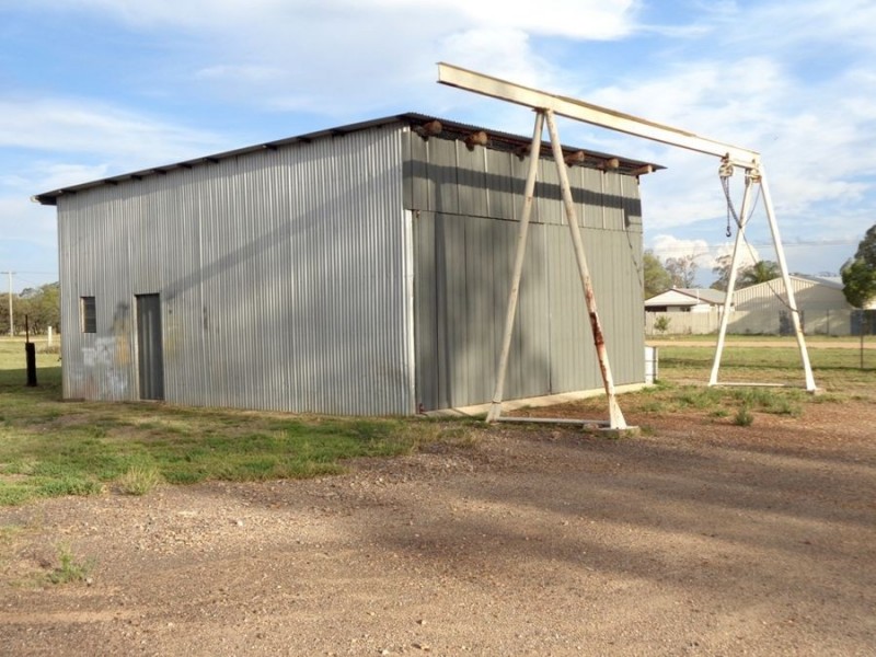 10 Forrest Street, Drillham QLD 4424