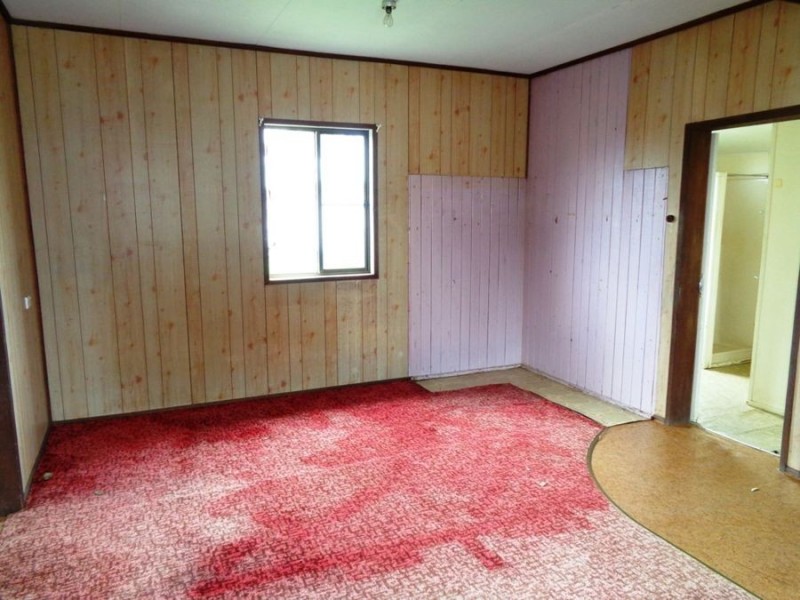 8 Killarney Street, Dulacca QLD 4425