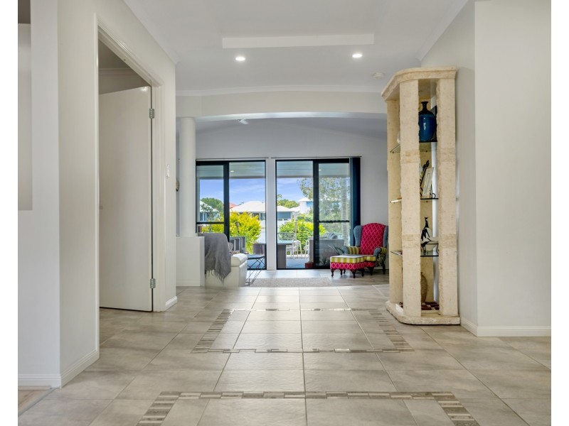 7 Tamarind Place, Twin Waters QLD 4564