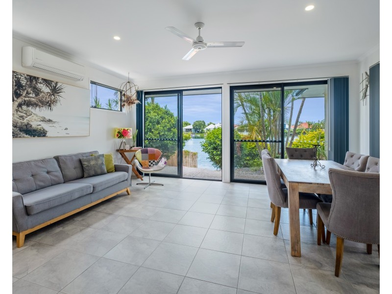 7 Tamarind Place, Twin Waters QLD 4564