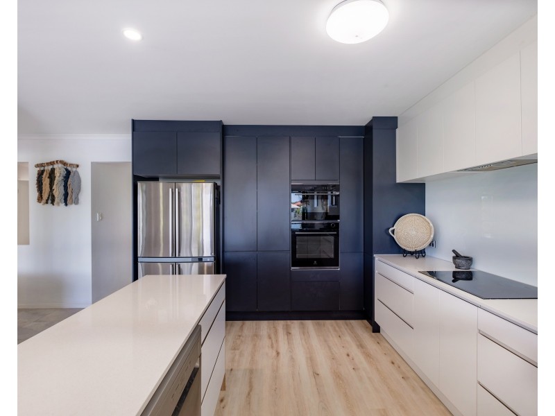 7 Tamarind Place, Twin Waters QLD 4564