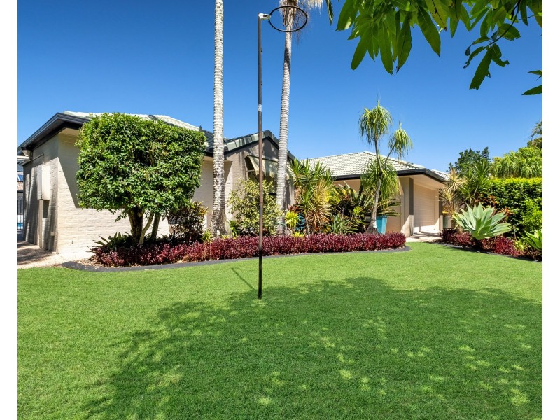 20 Cooloola Place, Twin Waters QLD 4564