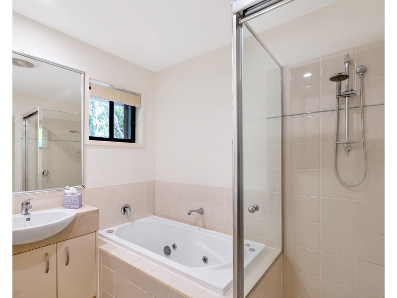 2/7 Deborah Close, Mudjimba QLD 4564