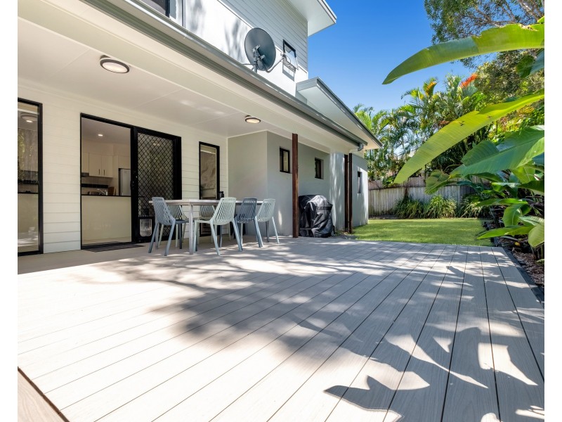 2/7 Deborah Close, Mudjimba QLD 4564