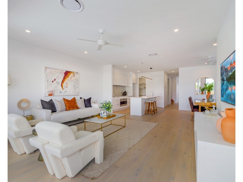 1/4 Sundew Street, Mudjimba QLD 4564