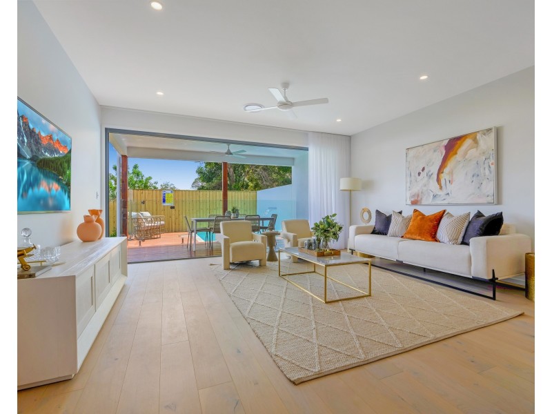 1/4 Sundew Street, Mudjimba QLD 4564