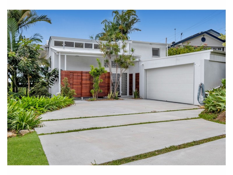 5 Arlington Court, Mount Coolum QLD 4573