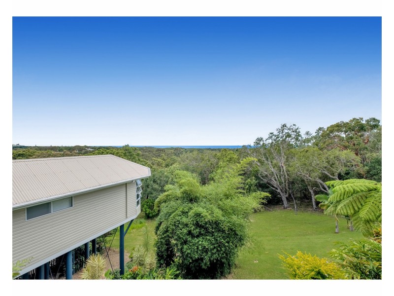 5 Arlington Court, Mount Coolum QLD 4573