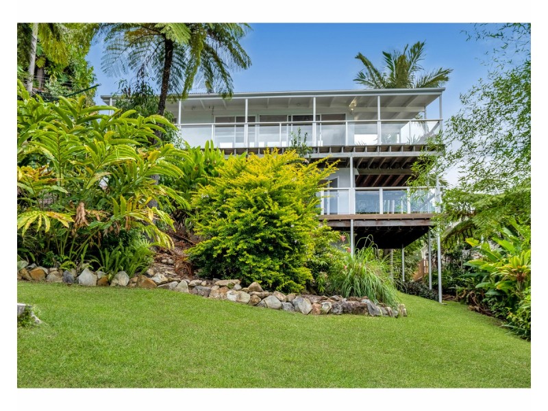 5 Arlington Court, Mount Coolum QLD 4573
