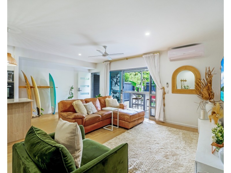 2/1A Regatta Boulevard, Wurtulla QLD 4575