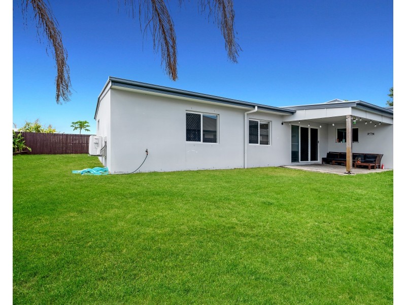 1/16 Pepperberry Circuit, Peregian Springs QLD 4573