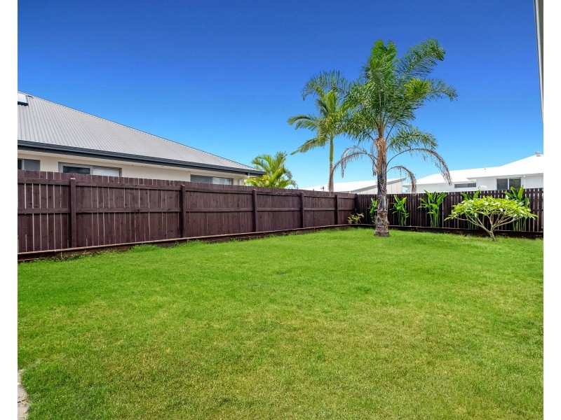 1/16 Pepperberry Circuit, Peregian Springs QLD 4573