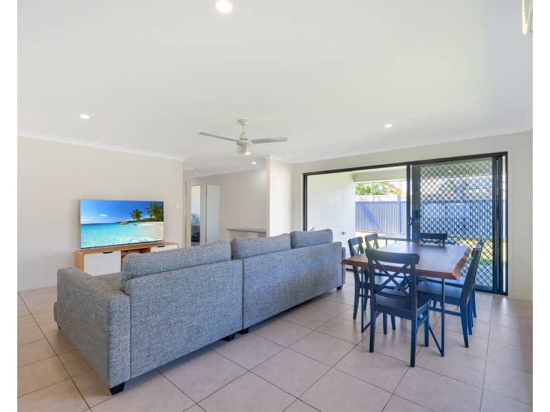 1/37 Ruby Crescent, Meridan Plains QLD 4551
