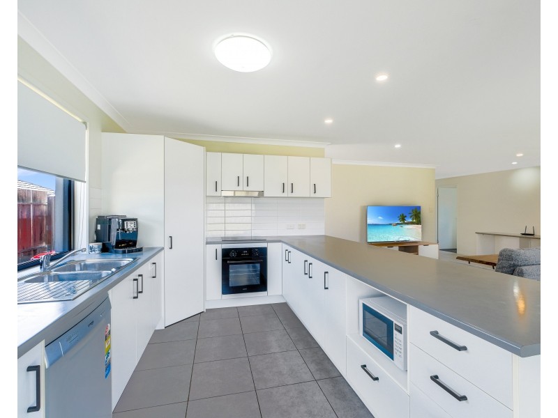 1/37 Ruby Crescent, Meridan Plains QLD 4551