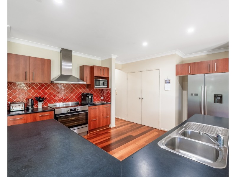 37 Satinash Place, Mudjimba QLD 4564