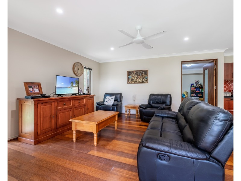 37 Satinash Place, Mudjimba QLD 4564