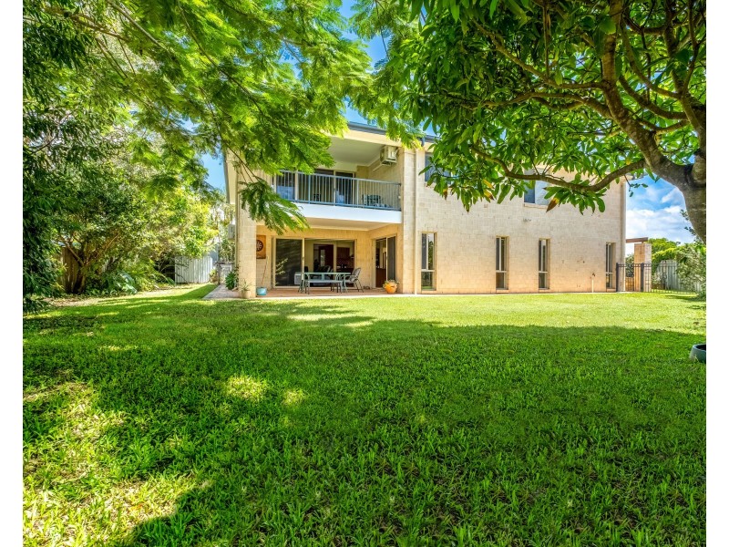 37 Satinash Place, Mudjimba QLD 4564