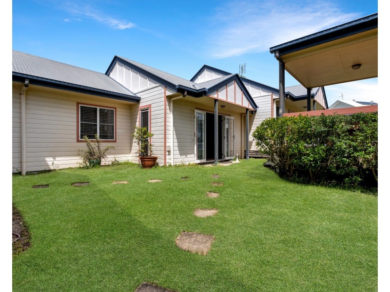 2a Lakedrive Crescent, Marcoola QLD 4564