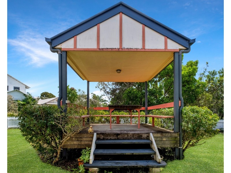 2a Lakedrive Crescent, Marcoola QLD 4564