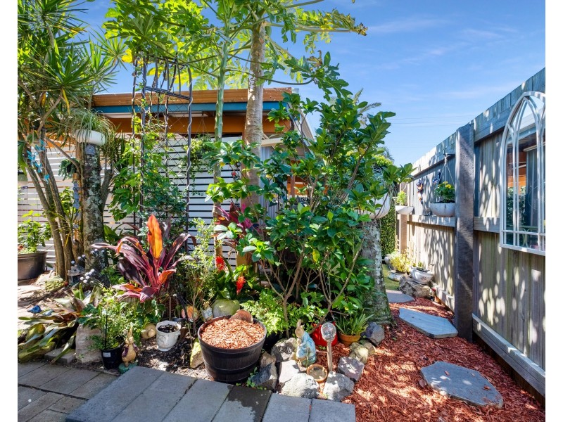 1/954-956 David Low Way, Marcoola QLD 4564