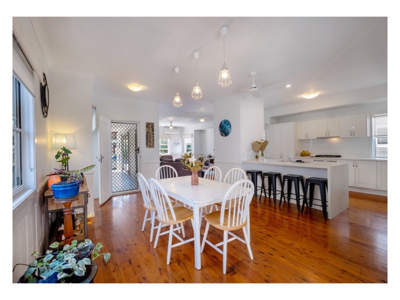 8 Seashore Street, Marcoola QLD 4564