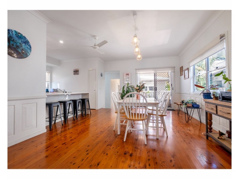 8 Seashore Street, Marcoola QLD 4564