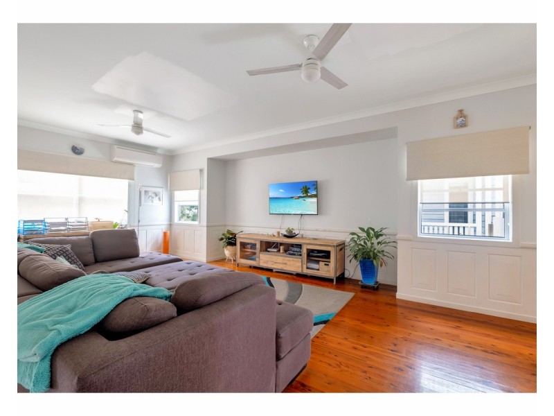 8 Seashore Street, Marcoola QLD 4564