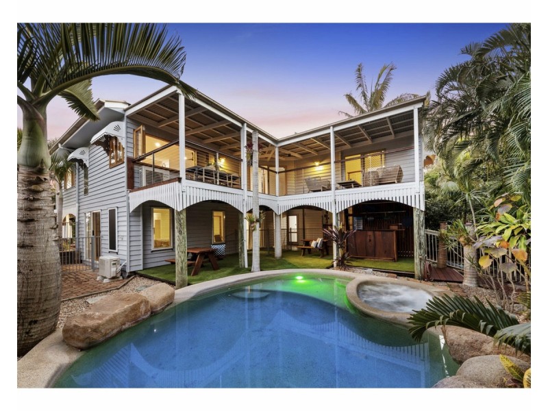 14 Marakari Crescent, Mount Coolum QLD 4573