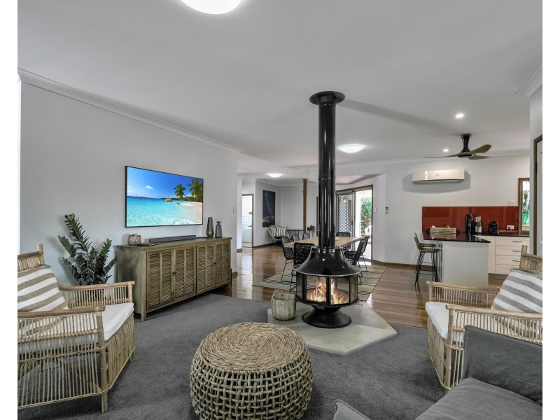 14 Marakari Crescent, Mount Coolum QLD 4573