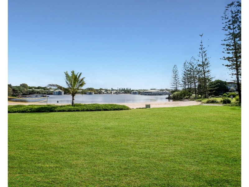 124/80 North Shore Road, Twin Waters QLD 4564