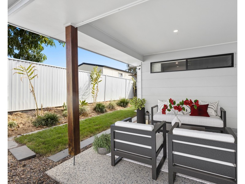 2/37 Ruby Crescent, Meridan Plains QLD 4551