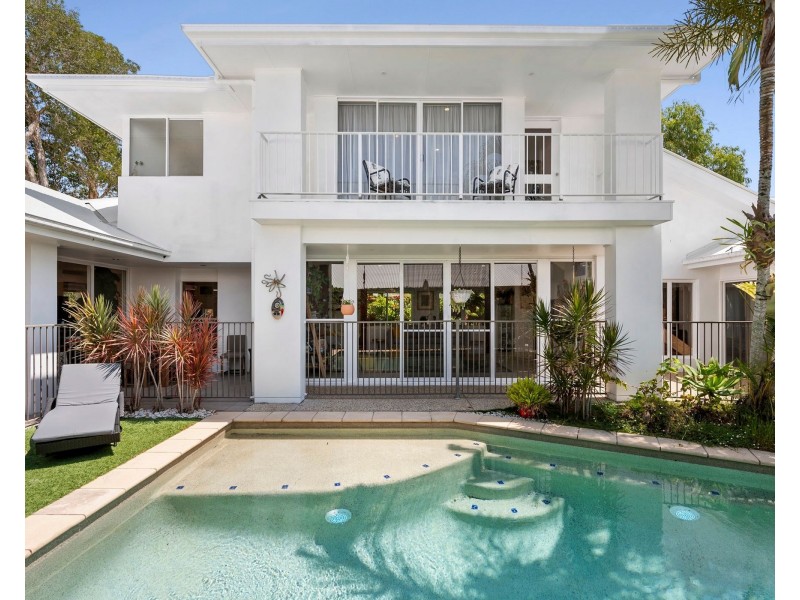 75 Baywater Drive, Twin Waters QLD 4564