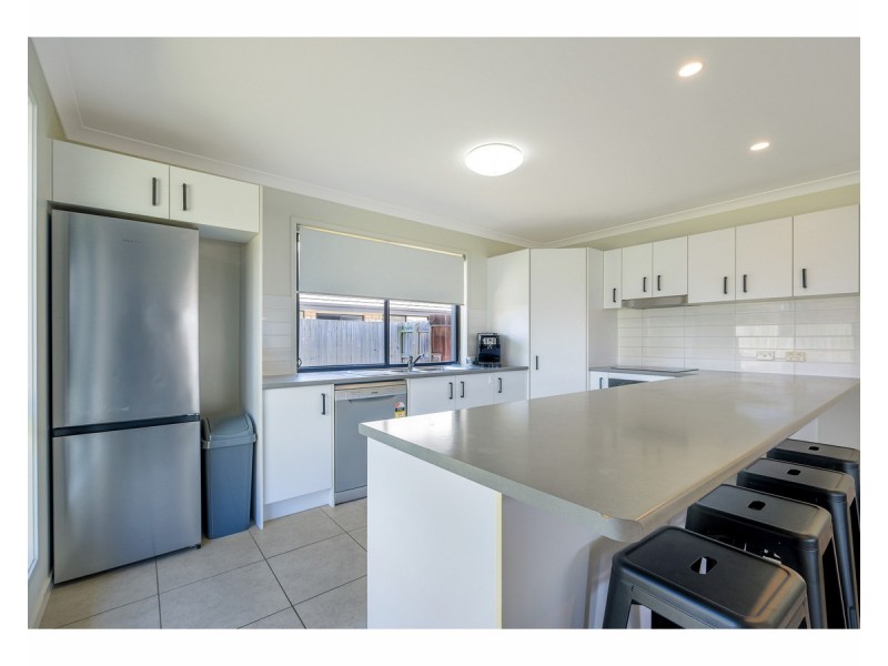 1/37 Ruby Crescent, Meridan Plains QLD 4551