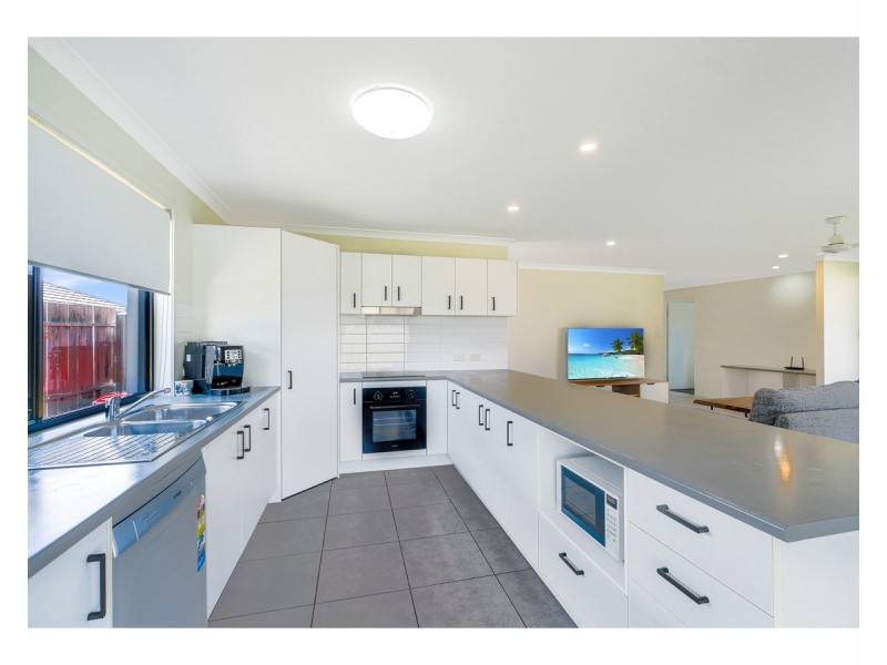 1/37 Ruby Crescent, Meridan Plains QLD 4551