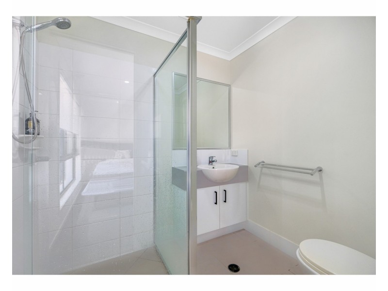 1/37 Ruby Crescent, Meridan Plains QLD 4551