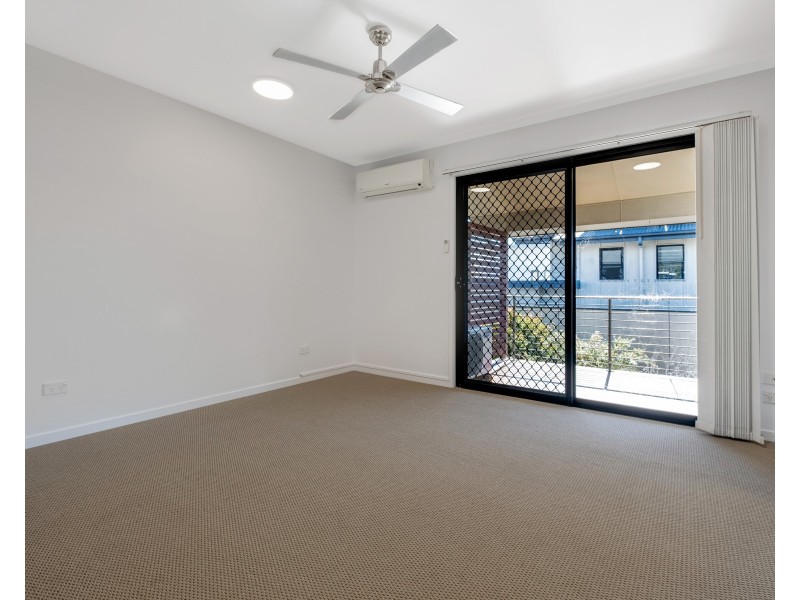 2/2 Hans Boysen Drive, Mudjimba QLD 4564